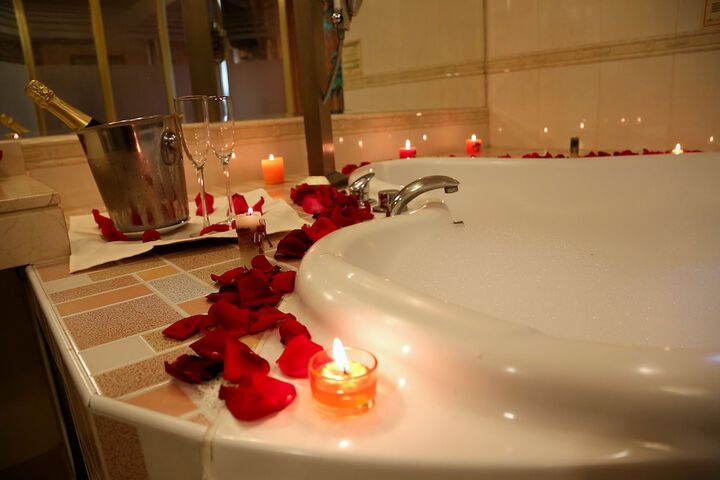 Hot Tub 22 of 41