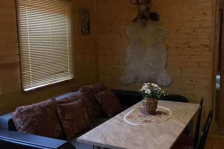 Room 33 of 46