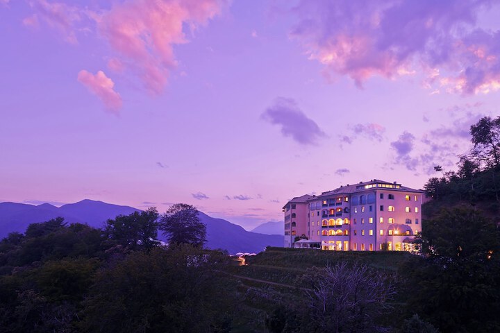 Hotel 276 of 307