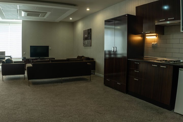 Room 14 of 43