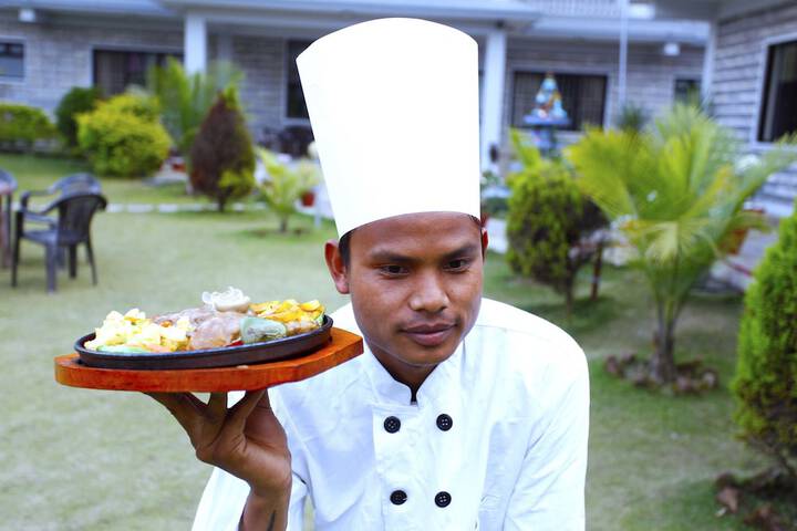 Dining 19 of 47