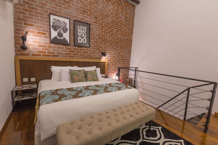 Room 21 of 72