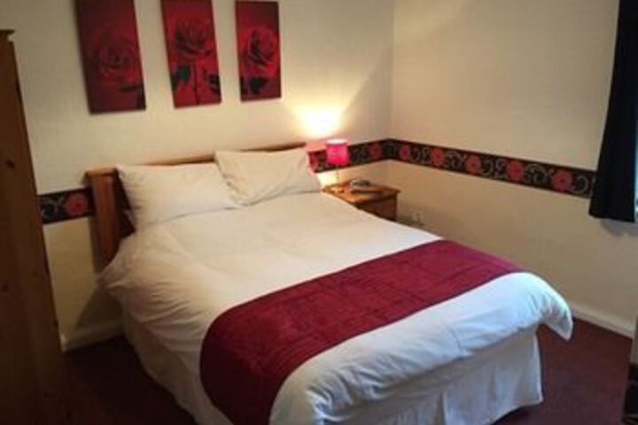 Room 10 of 15