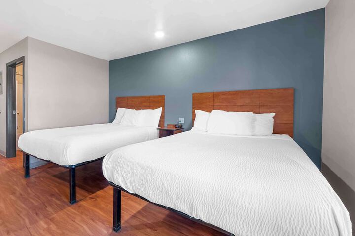 Room 10 of 31
