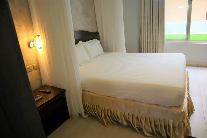Room 16 of 63