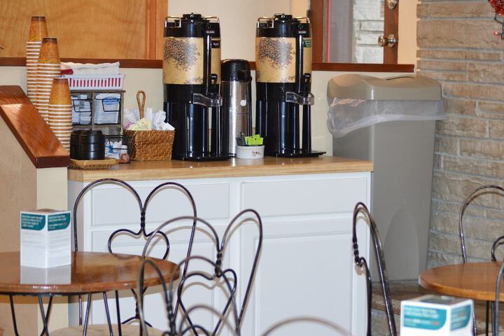 Breakfast area