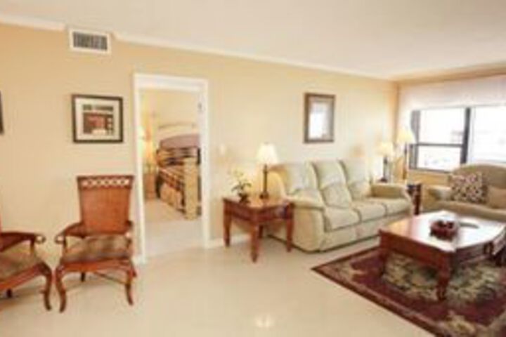Room 156 of 171
