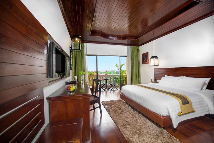 Room 21 of 132