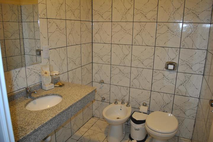 Room 46 of 108