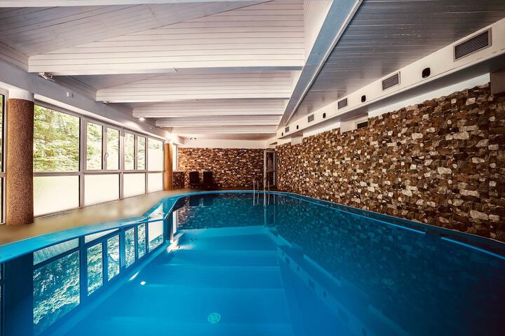 Pool 17 of 32