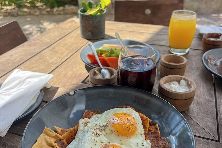 Breakfast/Coffee Service 92 of 131