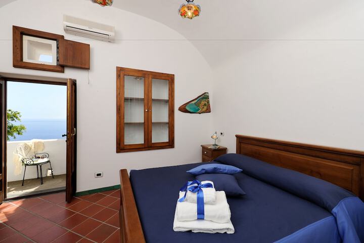 Room 16 of 94