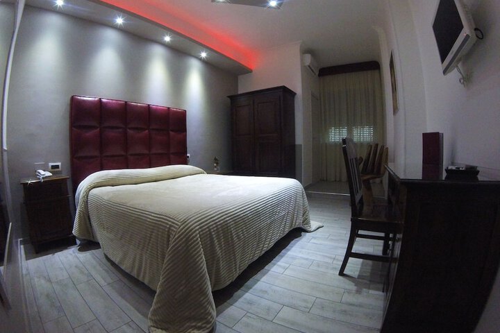 Room 8 of 39