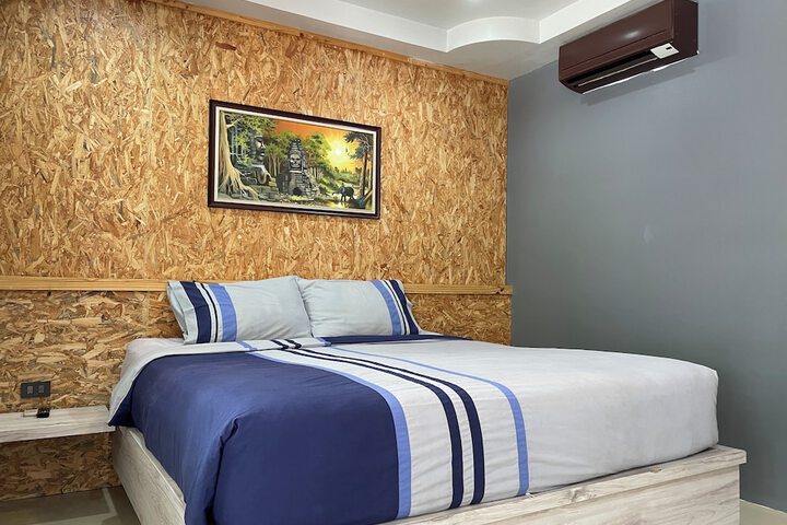 Room 11 of 30