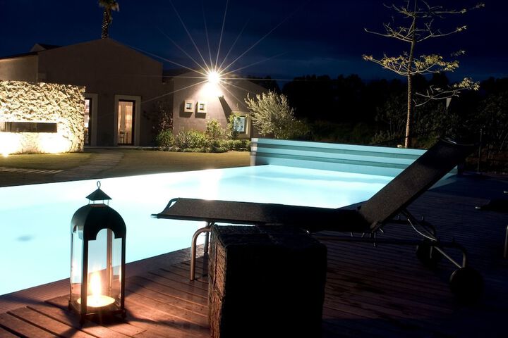 Hotel with Pool