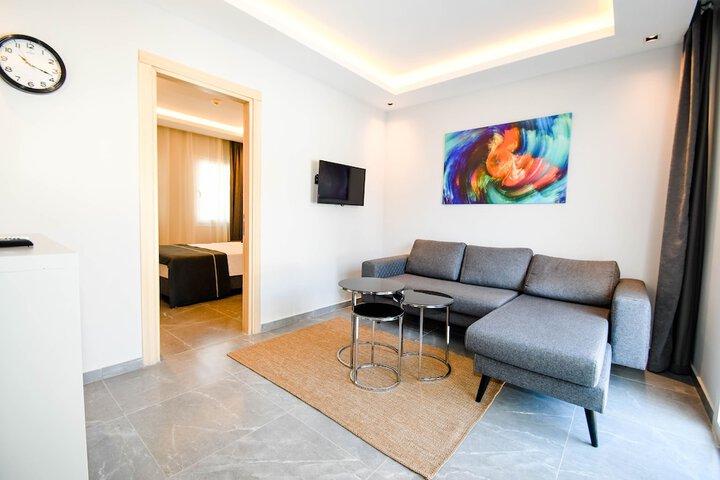 Room 19 of 43