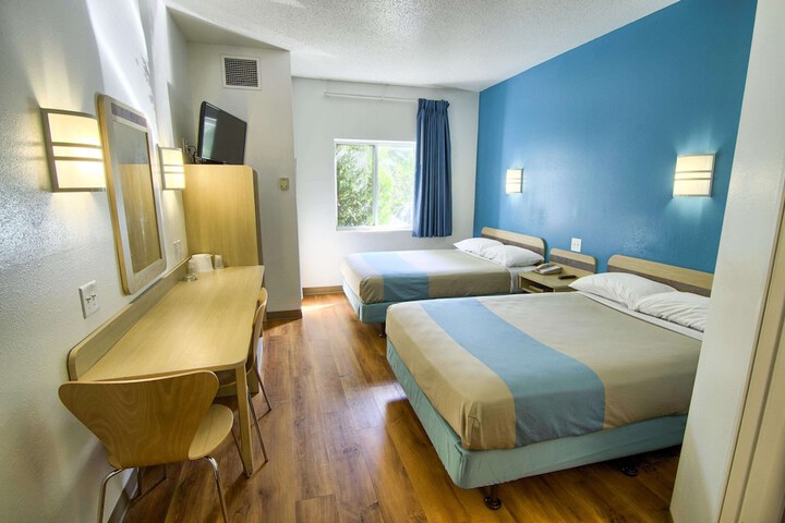 Double Room Disability Accessible (11 of 12)