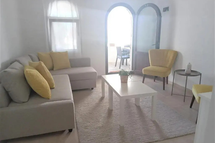 Room 2 of 14