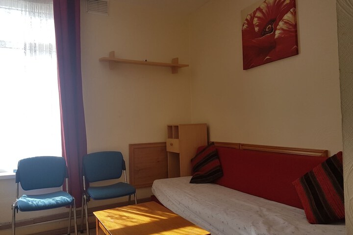 Room 18 of 22