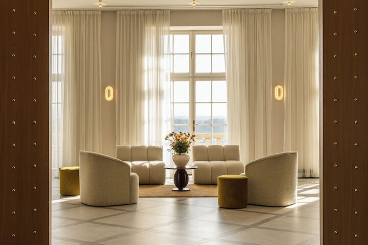 Hotel Interior 6 of 127