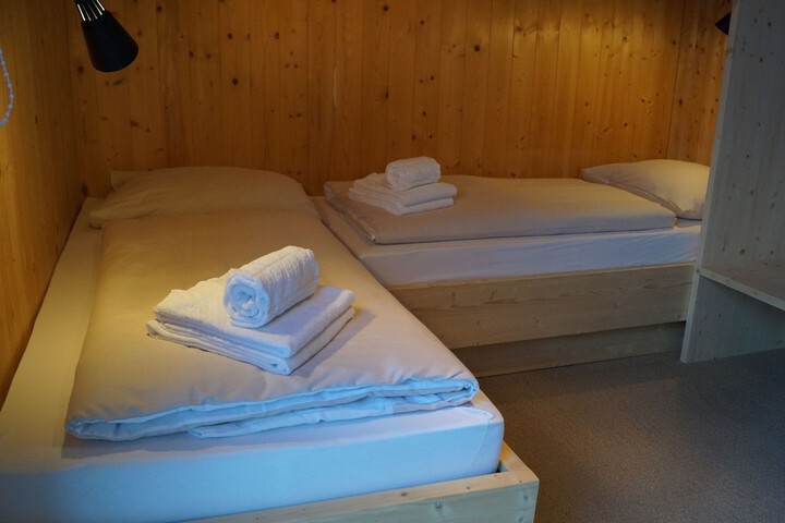 Room 4 of 30