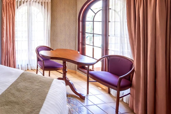 Room 19 of 41