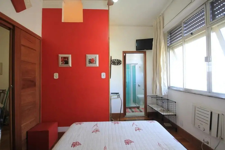 Room 2 of 15