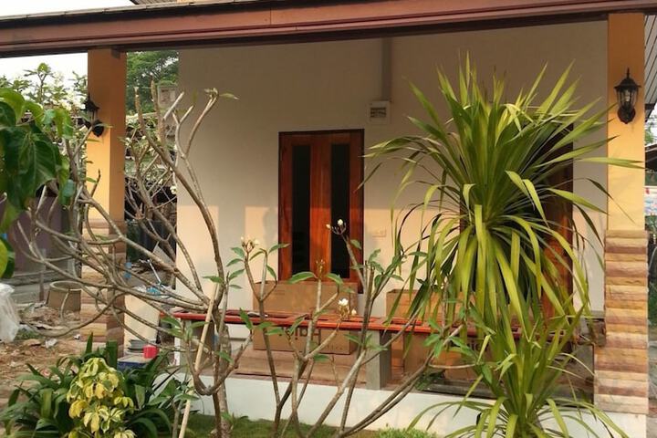 Room 4 of 9