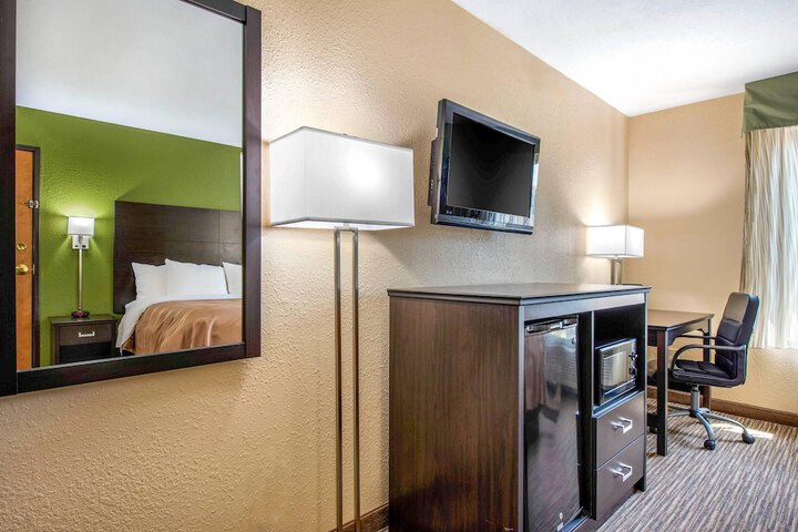 Room 14 of 47