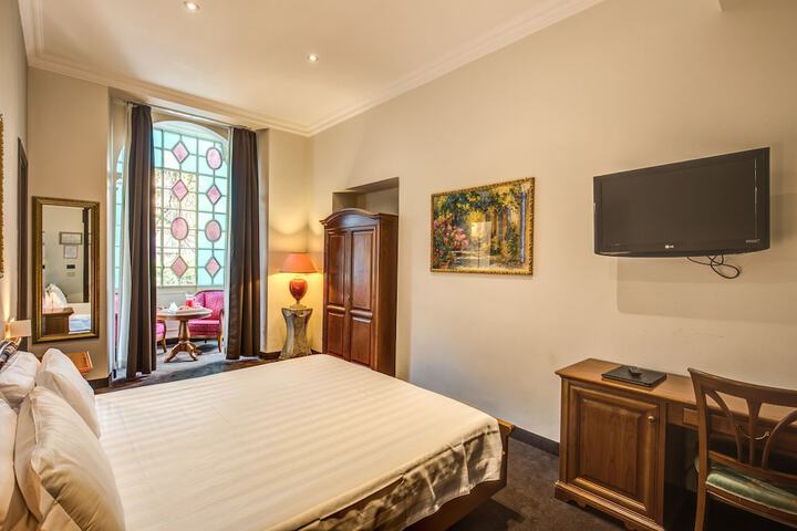 Room 74 of 147