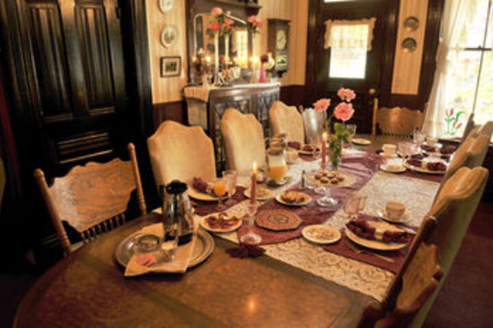 Breakfast/Coffee Service 2 of 8