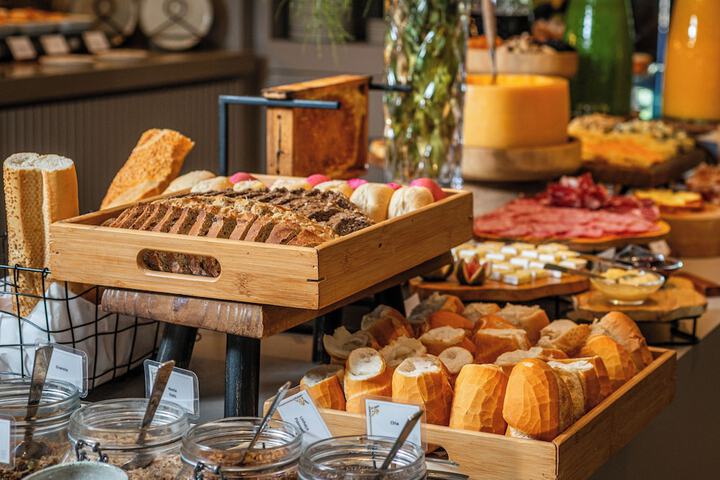 Breakfast/Coffee Service 57 of 73