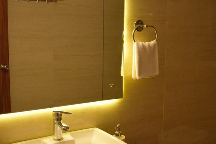 Room 90 of 178