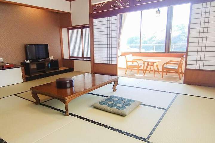 Room 20 of 49