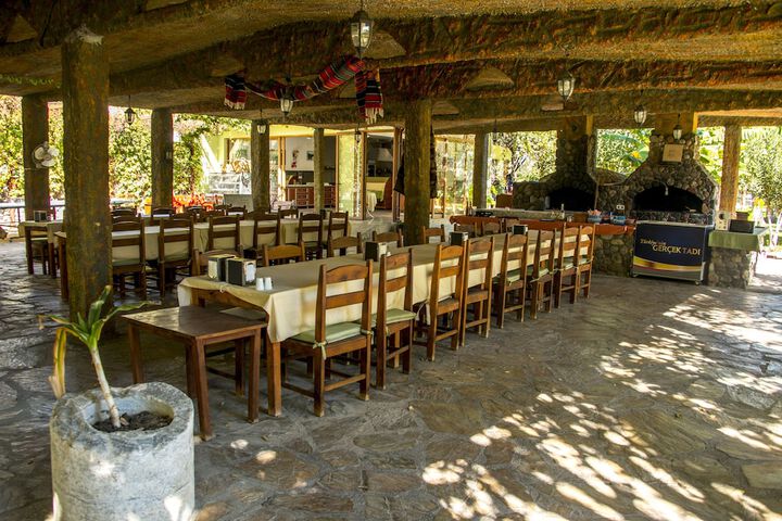 Dining 43 of 71