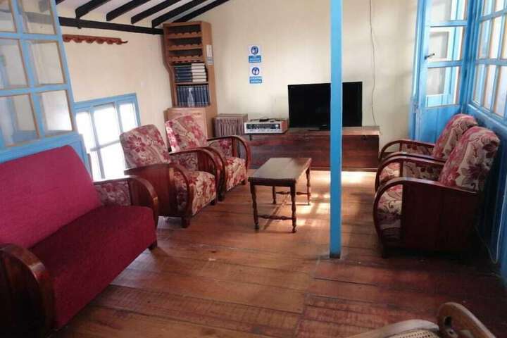 Room 20 of 33