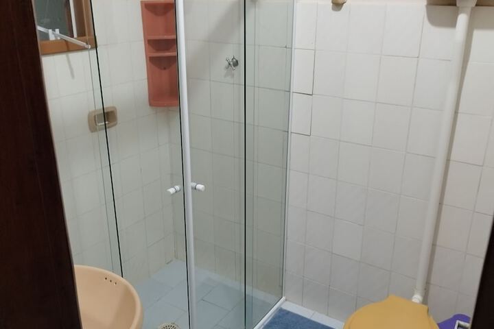 Room 16 of 22