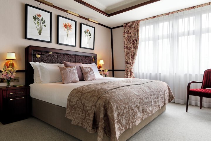 Room 42 of 112