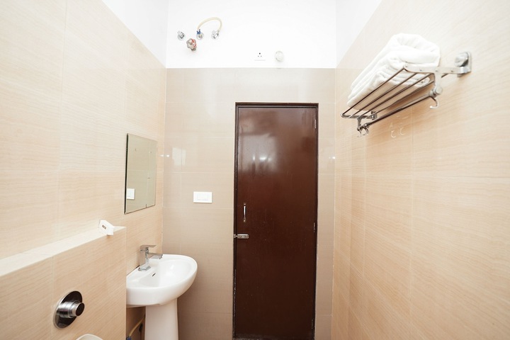 Room 32 of 55