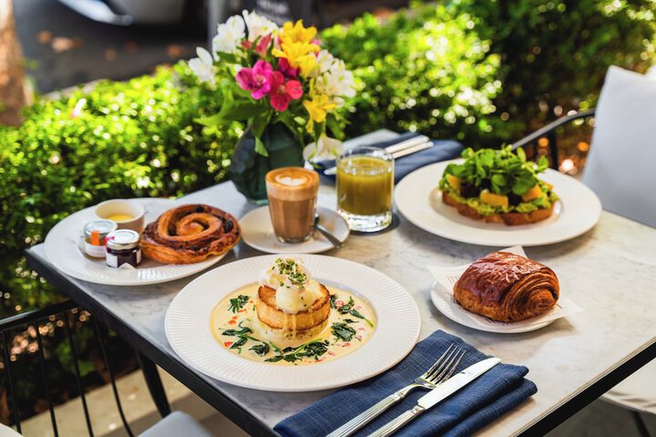 Breakfast/Coffee Service 45 of 56