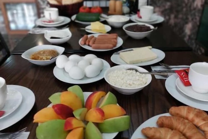 Breakfast/Coffee Service 21 of 29