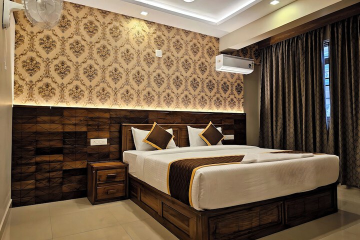 Room 52 of 135