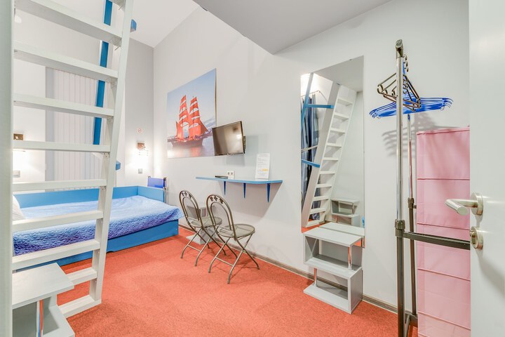Room 38 of 69