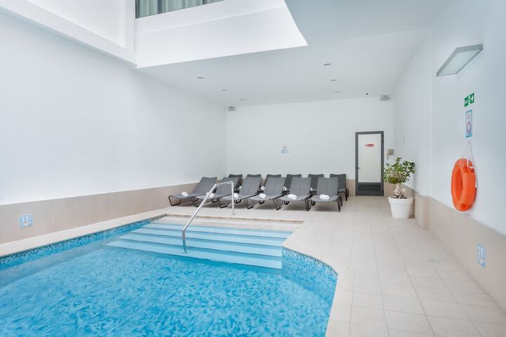 Pool 56 of 74