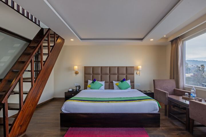 Room 6 of 37