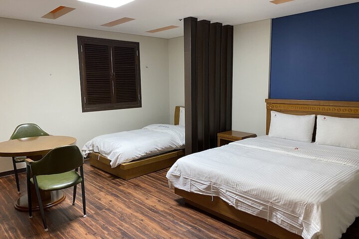 Room 29 of 73