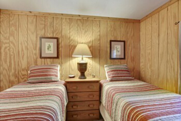 Room 37 of 40