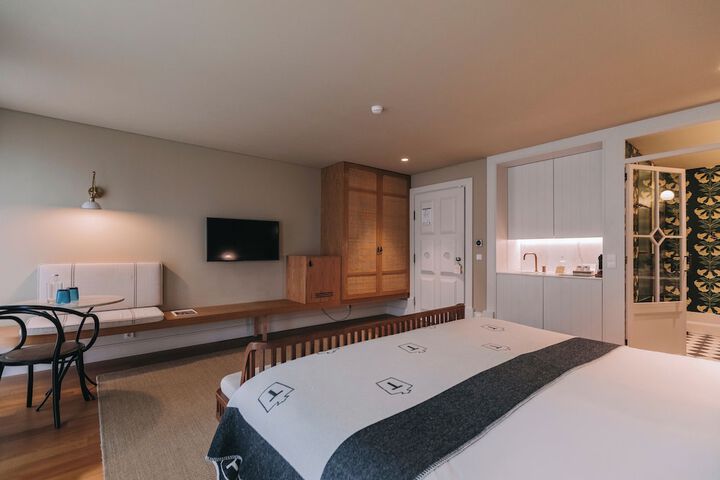 Room 45 of 118