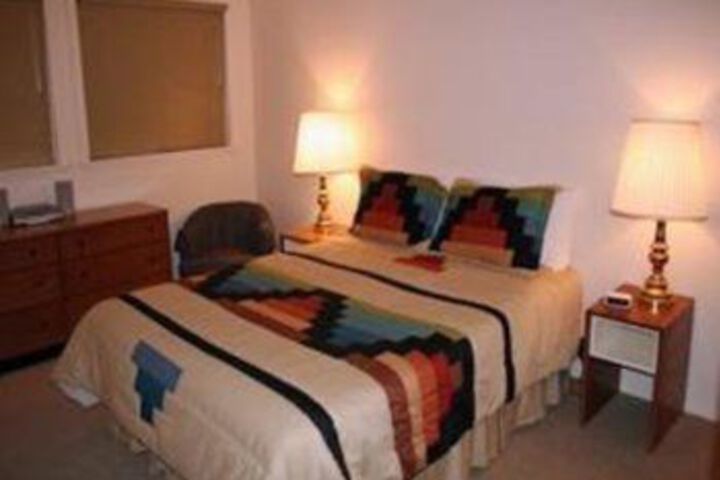 Room 9 of 26