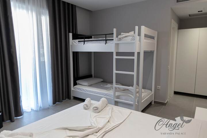 Room 5 of 72